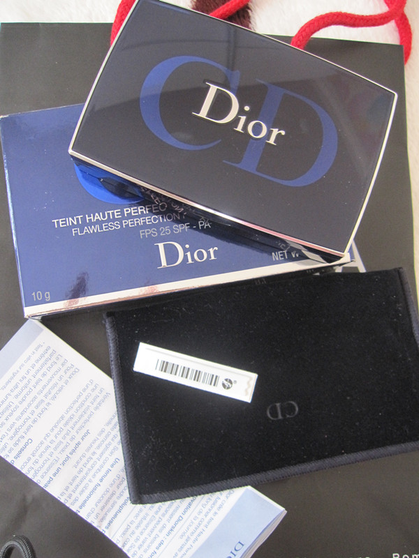 【转】Dior凝脂粉饼!9.999新!国内专柜买!