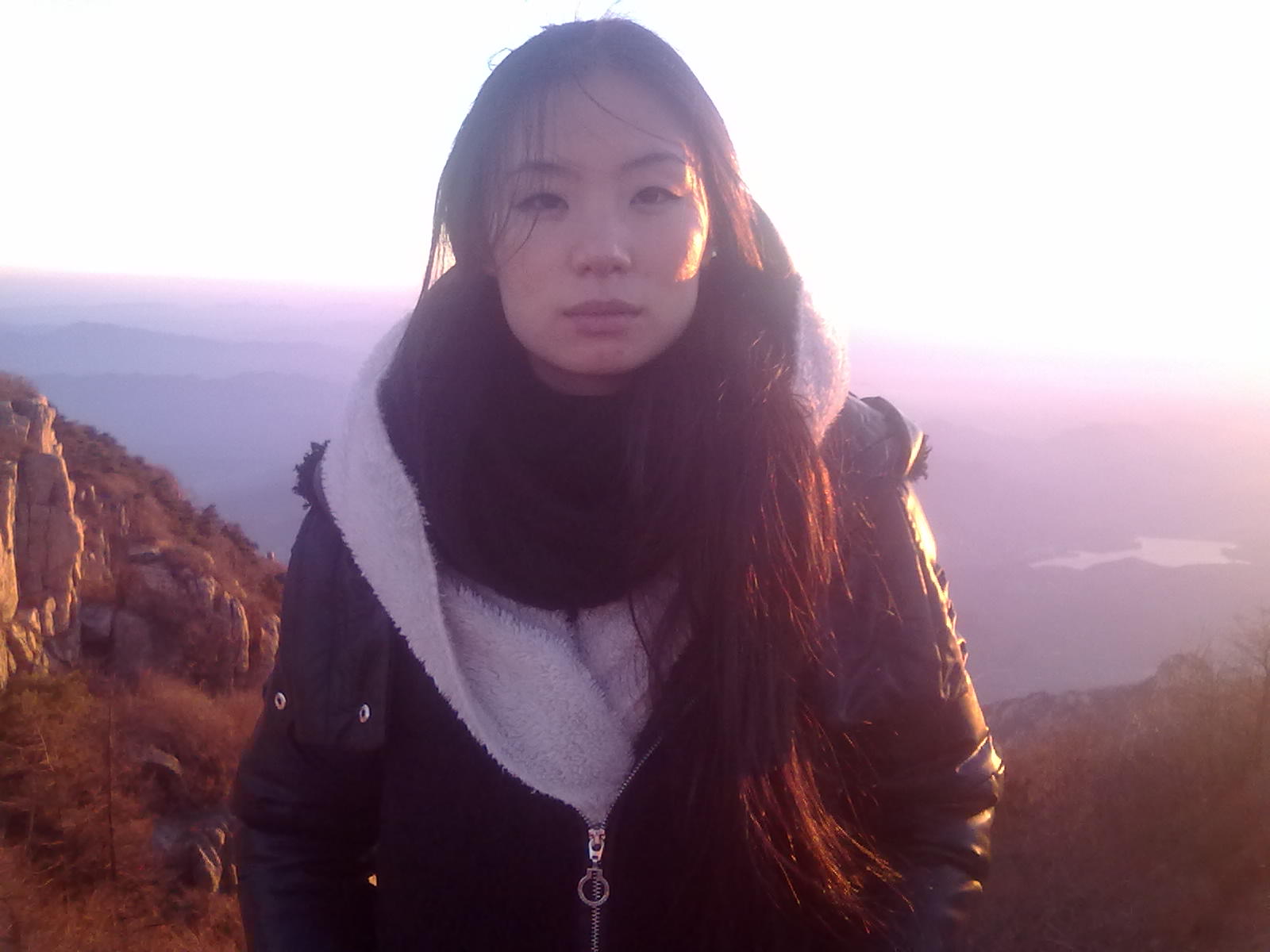 我爱自拍。夜爬泰山,只为一眼夕阳。
